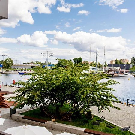 City Center - Walowa I Popieluszki By Apartmore Гданск Екстериор снимка